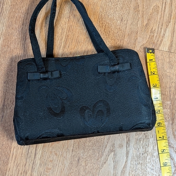 Vintage Glam Black Evening Bag with Bow Detail & Sparkly Clasp ✨🖤 - Picture 9 of 9